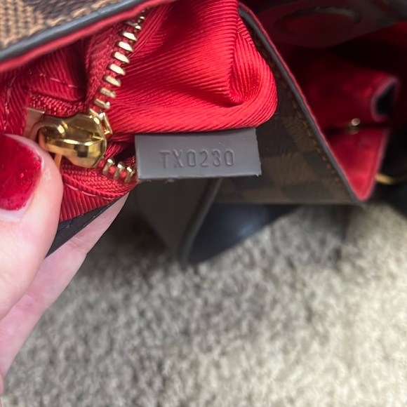 Louis Vuitton Brown and Red Checkered Bag - Picture 14 of 16